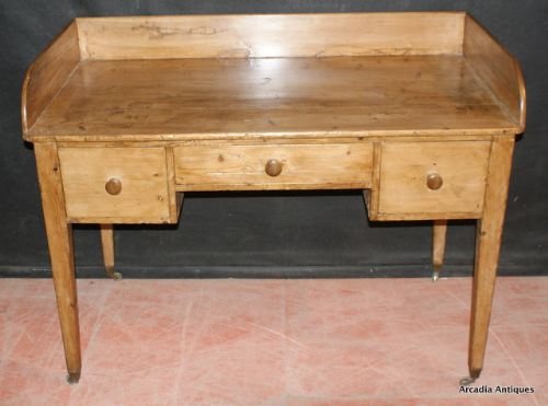 Pine Desk
