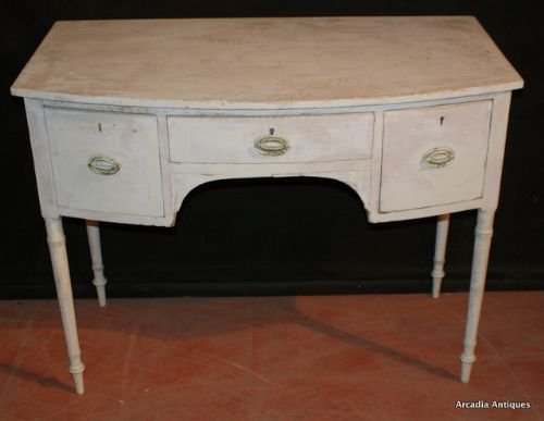 Painted Pine Bowed Server