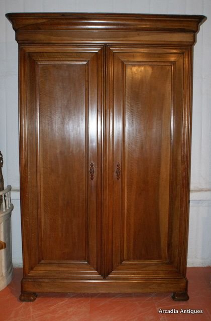 Walnut Armorie