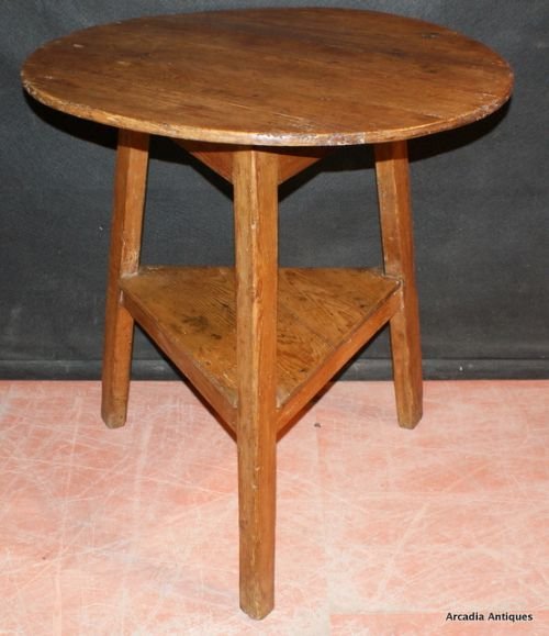 Welsh Pine Cricket Table