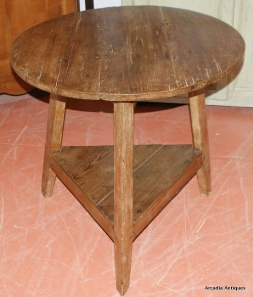 Welsh Pine Cricket Table