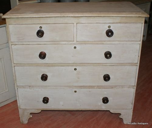 Georgian Chest of Drawers