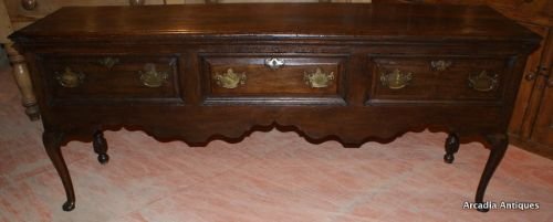 Cableg Dresser Base