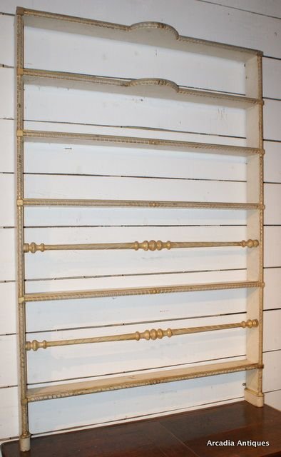 Pretty Hanging Rack