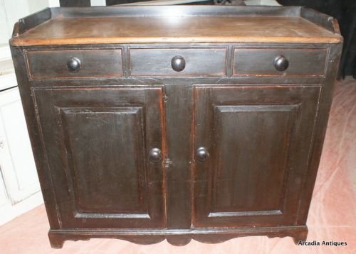 Scottish Dresser Base