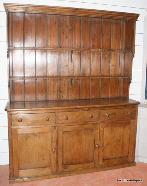 Farmhouse Dresser