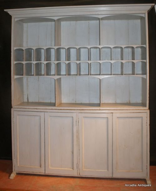 Painted Shop Dresser