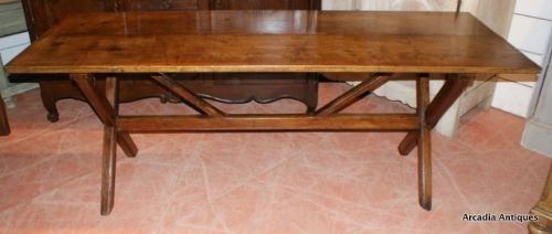 English Tavern Table