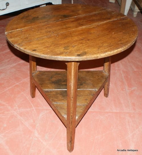Welsh Pine Cricket Table