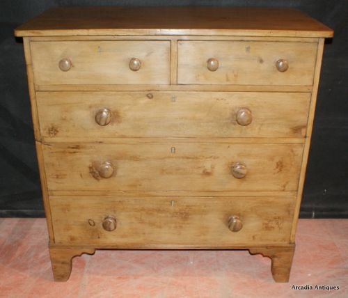 Pine Chest of Drawers