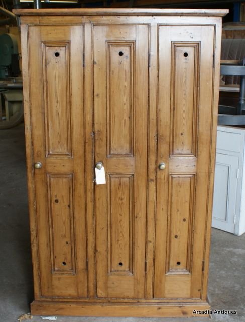 Victorian Pine Locker