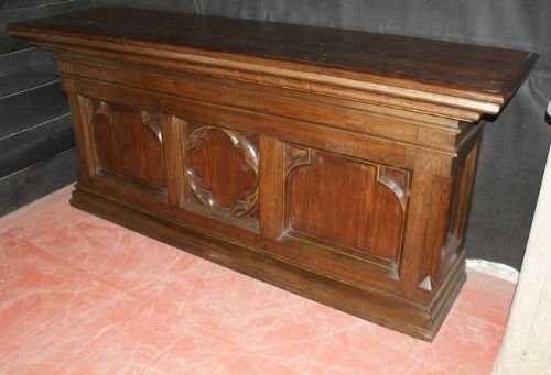 Gothic Oak/pine Counter