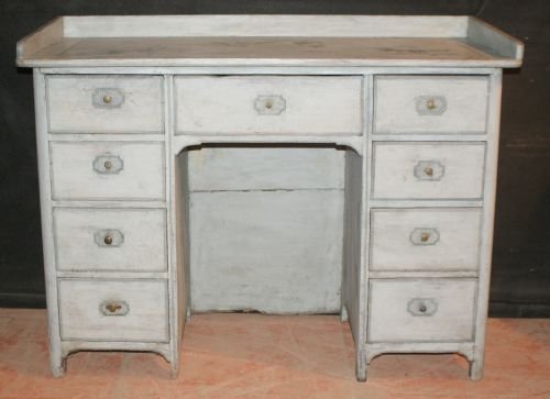 Pretty Swedish Desk