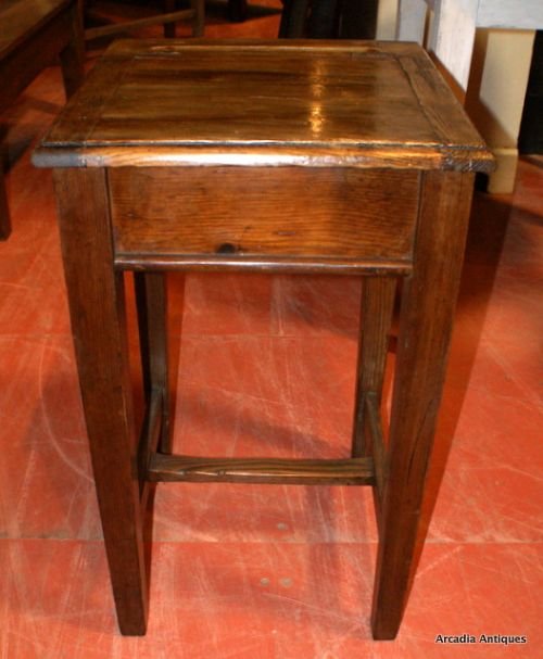Small Lamp Table