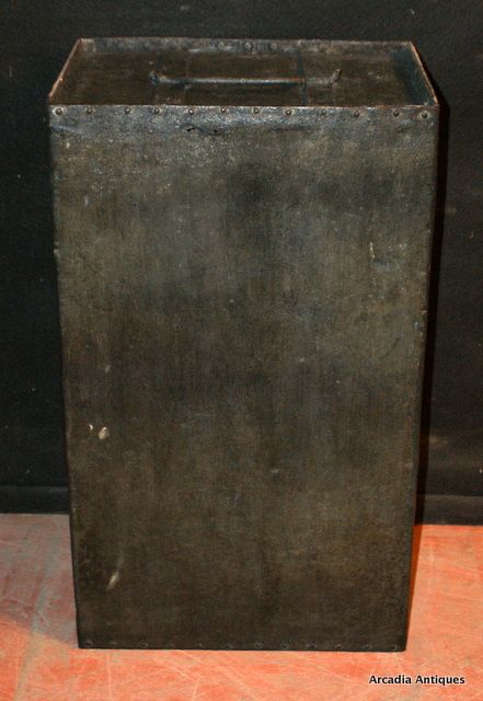 Zinc Container