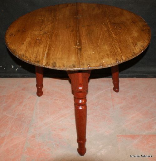 Welsh Pine Cricket Table