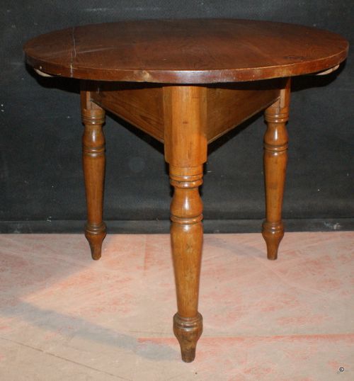 Pretty Welsh Cricket Table