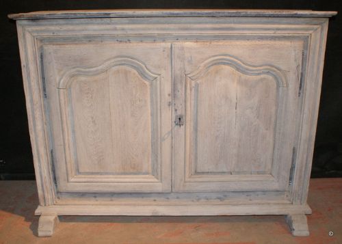 Bleached French Buffet