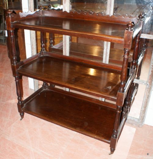 Mahogany Trolley