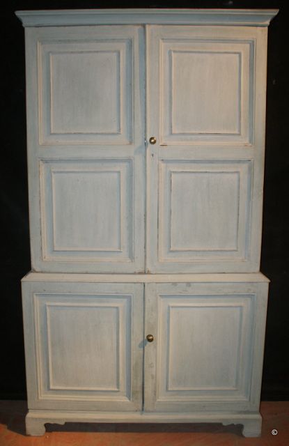 Painted 4 Door Cupboard