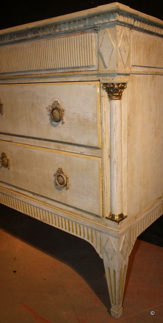Swedish Commode