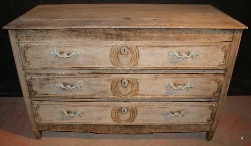 Neo Classical Bleached Commode