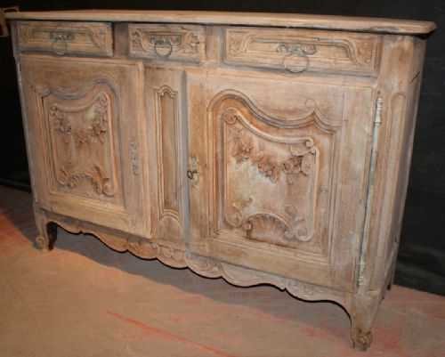 Carved Oak Enfialde