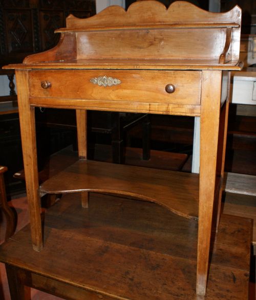 Cherrywood Lamp Table