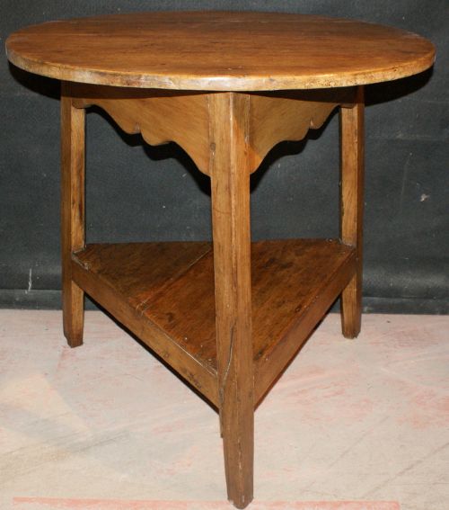 Welsh Pine Cricket Table