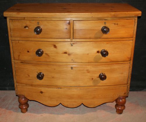 Victorian Chest of Drawers