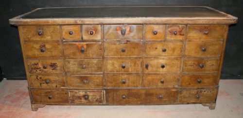 French Store Counter