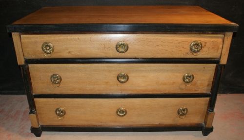 Very Smart Bleached Commode