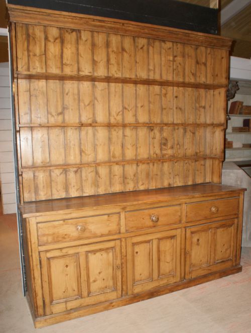 Country House Dresser

