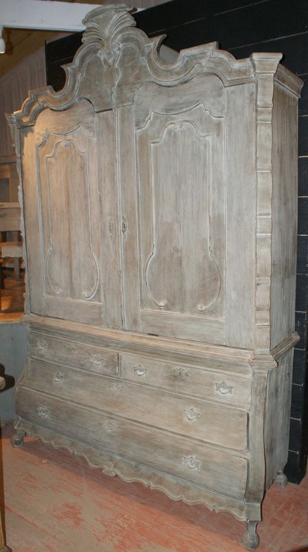 Dutch Linen Cupboard