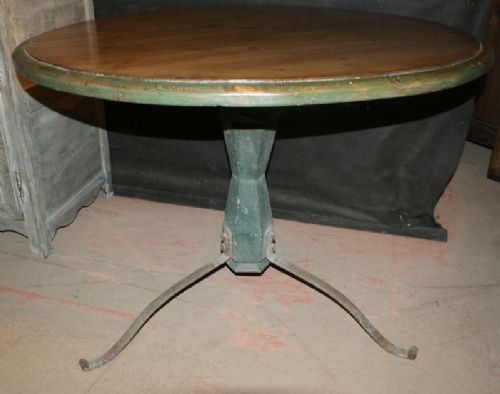 French Tripod Table