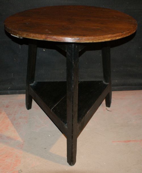 Welsh Pine Cricket Table