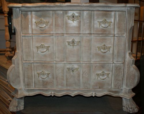 Dutch Bleached Commode