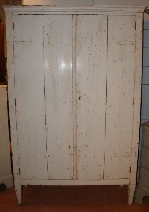 Italian Linen Cupboard