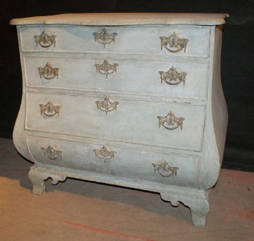 Dutch Bombe Shaped Commode