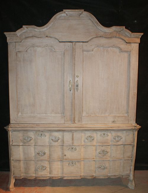 Dutch Oak Linen Press