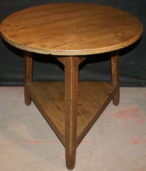 Welsh Pine Cricket Table