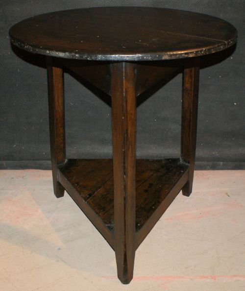 Pine Cricket Table