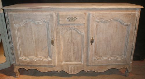 Bleached Enfilade