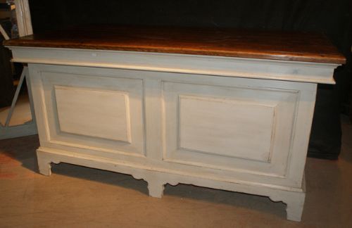 Continental Store Counter