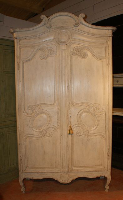 French Painted Armorie