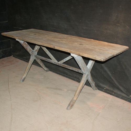 Pine Tavern Table