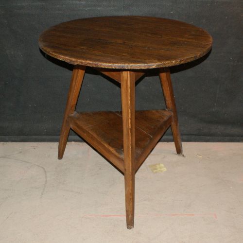 Welsh Pine Cricket Table