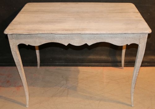 French Lamp Table