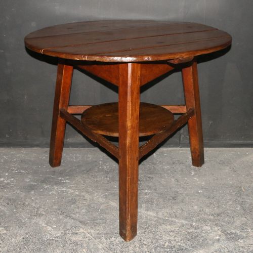 Pine Cricket Table