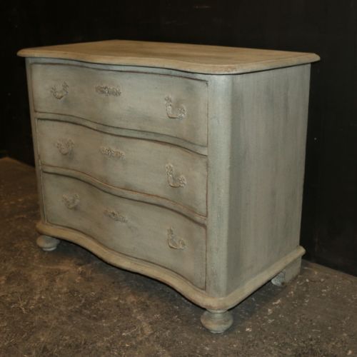 Pretty Painted Commode